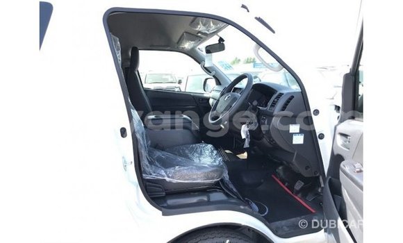 Acheter Import Voiture Toyota 4Runner Blanc à Import - Dubai, Namibie Acheter Import Voiture Toyota 4Runner Blanc à Import - Dubai, Namibie