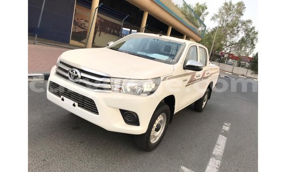 Acheter Import Voiture Toyota Hilux Blanc à Import - Dubai, Namibie Acheter Import Voiture Toyota Hilux Blanc à Import - Dubai, Namibie