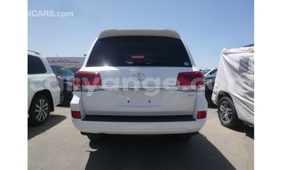 Buy Import Toyota Land Cruiser White Car in Import - Dubai in Namibia Buy Import Toyota Land Cruiser White Car in Import - Dubai in Namibia