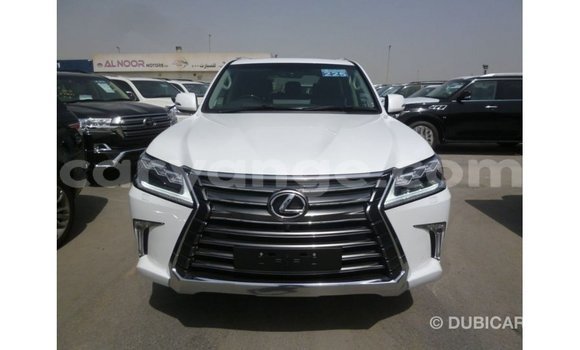 Acheter Import Voiture Lexus LX Blanc à Import - Dubai, Namibie Acheter Import Voiture Lexus LX Blanc à Import - Dubai, Namibie