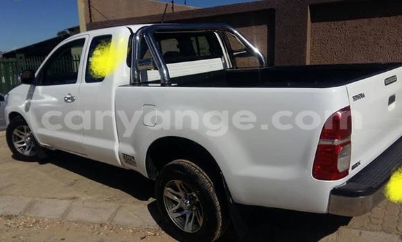 Buy Used Toyota Hilux White Car in Windhoek in Namibia Buy Used Toyota Hilux White Car in Windhoek in Namibia
