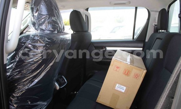 Acheter Import Voiture Toyota Hilux Autre à Import - Dubai, Namibie Acheter Import Voiture Toyota Hilux Autre à Import - Dubai, Namibie
