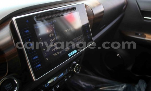 Acheter Import Voiture Toyota Hilux Autre à Import - Dubai, Namibie Acheter Import Voiture Toyota Hilux Autre à Import - Dubai, Namibie