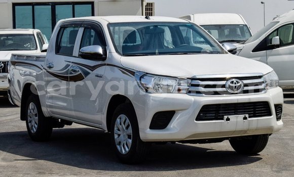 Acheter Import Voiture Toyota Hilux Blanc à Import - Dubai, Namibie Acheter Import Voiture Toyota Hilux Blanc à Import - Dubai, Namibie
