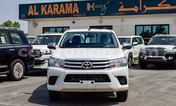 Acheter Import Voiture Toyota Hilux Blanc à Import - Dubai, Namibie Acheter Import Voiture Toyota Hilux Blanc à Import - Dubai, Namibie