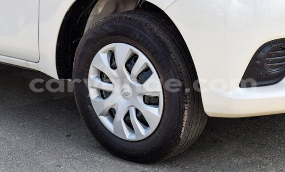 Acheter Import Voiture Toyota Hilux Blanc à Import - Dubai, Namibie Acheter Import Voiture Toyota Hilux Blanc à Import - Dubai, Namibie