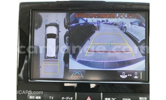 Acheter Import Voiture Toyota Land Cruiser Blanc à Import - Dubai, Namibie Acheter Import Voiture Toyota Land Cruiser Blanc à Import - Dubai, Namibie