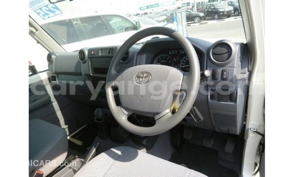 Buy Import Toyota Land Cruiser White Car in Import - Dubai in Namibia Buy Import Toyota Land Cruiser White Car in Import - Dubai in Namibia