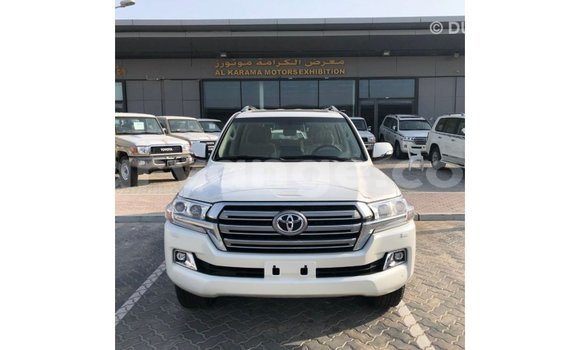 Buy Import Toyota Land Cruiser White Car in Import - Dubai in Namibia Buy Import Toyota Land Cruiser White Car in Import - Dubai in Namibia