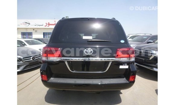 Acheter Import Voiture Toyota Land Cruiser Noir à Import - Dubai, Namibie Acheter Import Voiture Toyota Land Cruiser Noir à Import - Dubai, Namibie