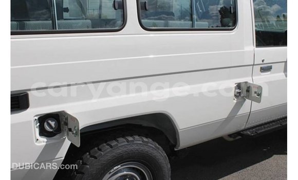 Buy Import Toyota Land Cruiser White Car in Import - Dubai in Namibia Buy Import Toyota Land Cruiser White Car in Import - Dubai in Namibia