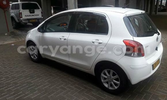 Buy Used Toyota Vitz White Car in Windhoek in Namibia Buy Used Toyota Vitz White Car in Windhoek in Namibia