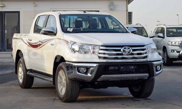 Acheter Import Voiture Toyota Hilux Blanc à Import - Dubai, Namibie Acheter Import Voiture Toyota Hilux Blanc à Import - Dubai, Namibie