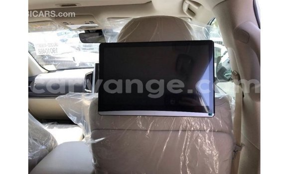 Acheter Import Voiture Toyota Land Cruiser Blanc à Import - Dubai, Namibie Acheter Import Voiture Toyota Land Cruiser Blanc à Import - Dubai, Namibie