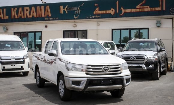 Acheter Import Voiture Toyota Hilux Blanc à Import - Dubai, Namibie Acheter Import Voiture Toyota Hilux Blanc à Import - Dubai, Namibie