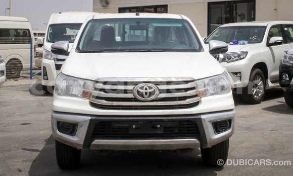 Acheter Import Voiture Toyota Hilux Blanc à Import - Dubai, Namibie Acheter Import Voiture Toyota Hilux Blanc à Import - Dubai, Namibie