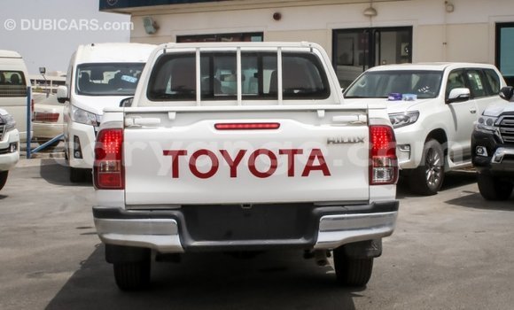 Acheter Import Voiture Toyota Hilux Blanc à Import - Dubai, Namibie Acheter Import Voiture Toyota Hilux Blanc à Import - Dubai, Namibie