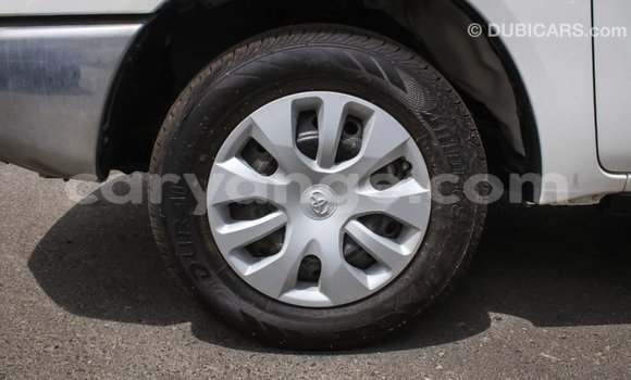 Acheter Import Voiture Toyota Hilux Blanc à Import - Dubai, Namibie Acheter Import Voiture Toyota Hilux Blanc à Import - Dubai, Namibie