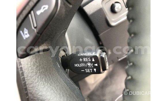 Acheter Import Voiture Toyota Prado Blanc à Import - Dubai, Namibie Acheter Import Voiture Toyota Prado Blanc à Import - Dubai, Namibie