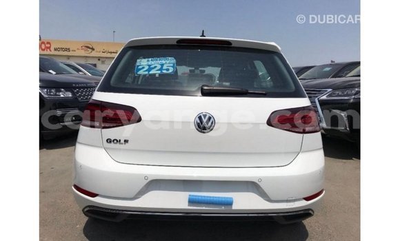Acheter Import Voiture Volkswagen Golf Blanc à Import - Dubai, Namibie Acheter Import Voiture Volkswagen Golf Blanc à Import - Dubai, Namibie