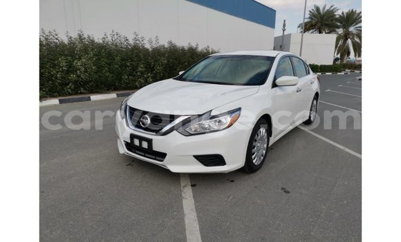 Acheter Import Voiture Nissan Altima Blanc à Import - Dubai, Namibie Acheter Import Voiture Nissan Altima Blanc à Import - Dubai, Namibie