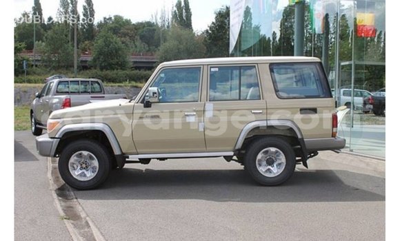 Buy Import Toyota Land Cruiser Beige Car in Import - Dubai in Namibia Buy Import Toyota Land Cruiser Beige Car in Import - Dubai in Namibia