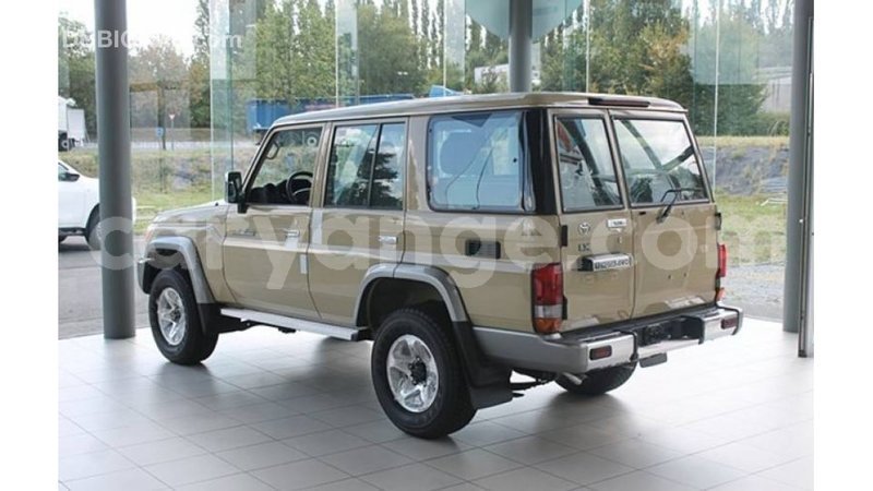 Big with watermark toyota land cruiser namibia import dubai 11339