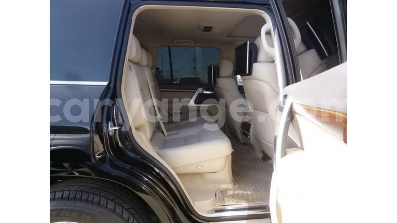 Big with watermark toyota land cruiser namibia import dubai 11350