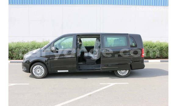 Acheter Import Voiture Mercedes-Benz 250 Noir à Import - Dubai, Namibie Acheter Import Voiture Mercedes-Benz 250 Noir à Import - Dubai, Namibie