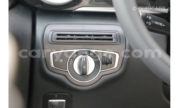 Acheter Import Voiture Mercedes-Benz 250 Noir à Import - Dubai, Namibie Acheter Import Voiture Mercedes-Benz 250 Noir à Import - Dubai, Namibie