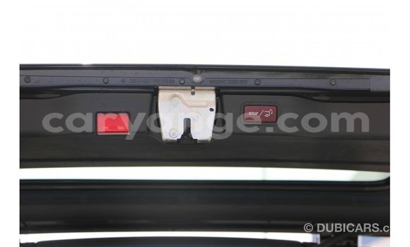 Acheter Import Voiture Mercedes-Benz 250 Noir à Import - Dubai, Namibie Acheter Import Voiture Mercedes-Benz 250 Noir à Import - Dubai, Namibie