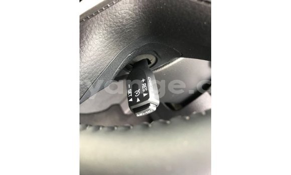 Acheter Import Voiture Toyota Land Cruiser Blanc à Import - Dubai, Namibie Acheter Import Voiture Toyota Land Cruiser Blanc à Import - Dubai, Namibie