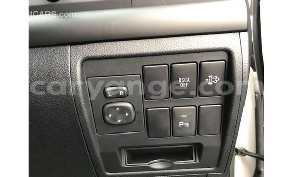 Acheter Import Voiture Toyota Land Cruiser Blanc à Import - Dubai, Namibie Acheter Import Voiture Toyota Land Cruiser Blanc à Import - Dubai, Namibie