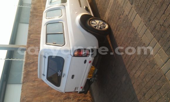 Acheter Occasion Voiture Ford Pickup Blanc à Windhoek, Namibie Acheter Occasion Voiture Ford Pickup Blanc à Windhoek, Namibie
