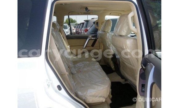 Acheter Import Voiture Toyota Prado Blanc à Import - Dubai, Namibie Acheter Import Voiture Toyota Prado Blanc à Import - Dubai, Namibie