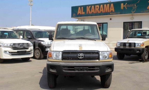 Buy Import Toyota Land Cruiser Beige Car in Import - Dubai in Namibia Buy Import Toyota Land Cruiser Beige Car in Import - Dubai in Namibia