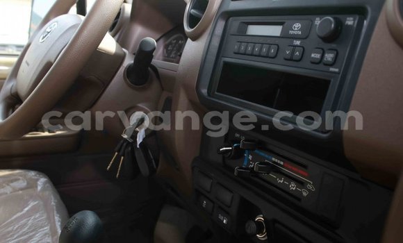 Buy Import Toyota Land Cruiser Beige Car in Import - Dubai in Namibia Buy Import Toyota Land Cruiser Beige Car in Import - Dubai in Namibia
