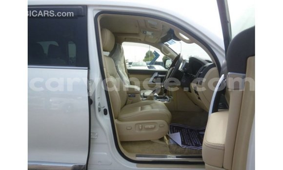 Buy Import Toyota Land Cruiser White Car in Import - Dubai in Namibia Buy Import Toyota Land Cruiser White Car in Import - Dubai in Namibia