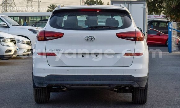 Buy Import Hyundai Tucson White Car in Import - Dubai in Namibia Buy Import Hyundai Tucson White Car in Import - Dubai in Namibia