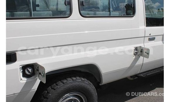 Buy Import Toyota Land Cruiser White Car in Import - Dubai in Namibia Buy Import Toyota Land Cruiser White Car in Import - Dubai in Namibia