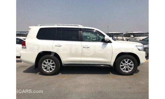 Buy Import Toyota Land Cruiser White Car in Import - Dubai in Namibia Buy Import Toyota Land Cruiser White Car in Import - Dubai in Namibia