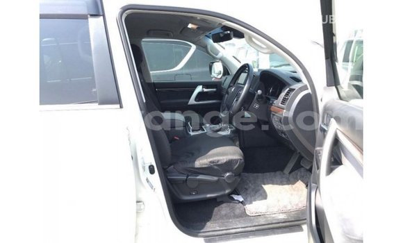 Buy Import Toyota Land Cruiser White Car in Import - Dubai in Namibia Buy Import Toyota Land Cruiser White Car in Import - Dubai in Namibia