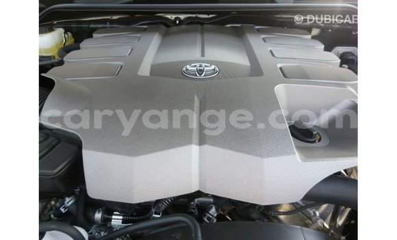 Acheter Import Voiture Toyota Land Cruiser Blanc à Import - Dubai, Namibie Acheter Import Voiture Toyota Land Cruiser Blanc à Import - Dubai, Namibie