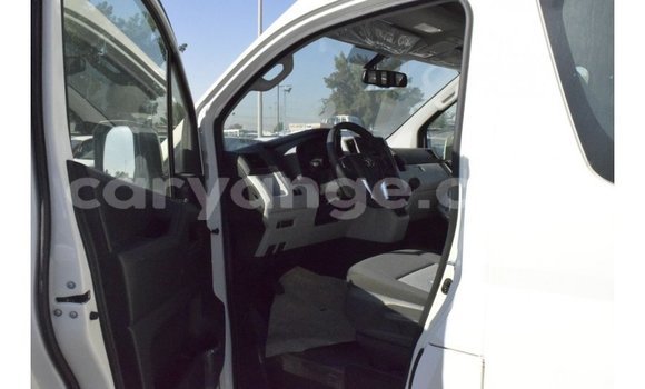 Acheter Import Voiture Toyota 4Runner Blanc à Import - Dubai, Namibie Acheter Import Voiture Toyota 4Runner Blanc à Import - Dubai, Namibie