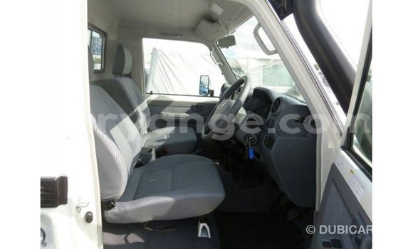 Buy Import Toyota Land Cruiser White Car in Import - Dubai in Namibia Buy Import Toyota Land Cruiser White Car in Import - Dubai in Namibia