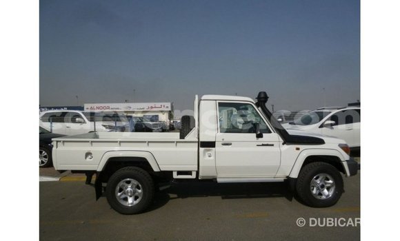 Buy Import Toyota Land Cruiser White Car in Import - Dubai in Namibia Buy Import Toyota Land Cruiser White Car in Import - Dubai in Namibia