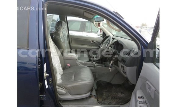 Acheter Import Voiture Toyota Hilux Bleu à Import - Dubai, Namibie Acheter Import Voiture Toyota Hilux Bleu à Import - Dubai, Namibie
