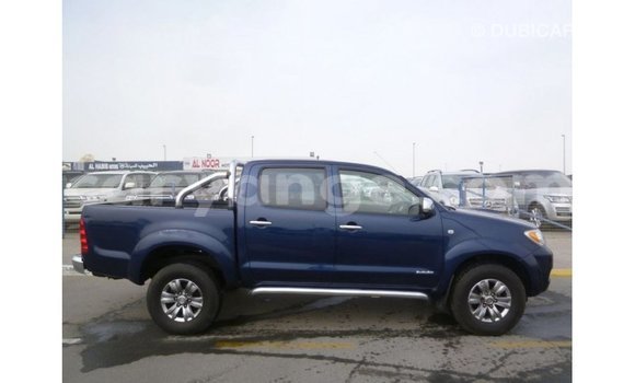 Acheter Import Voiture Toyota Hilux Bleu à Import - Dubai, Namibie Acheter Import Voiture Toyota Hilux Bleu à Import - Dubai, Namibie