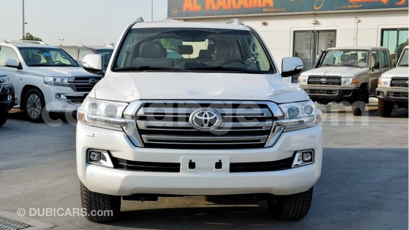 Big with watermark toyota land cruiser namibia import dubai 11438