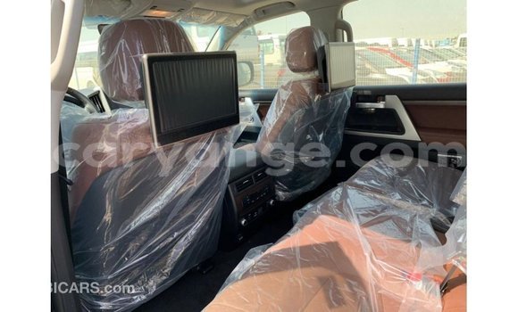 Buy Import Toyota Land Cruiser Black Car in Import - Dubai in Namibia Buy Import Toyota Land Cruiser Black Car in Import - Dubai in Namibia